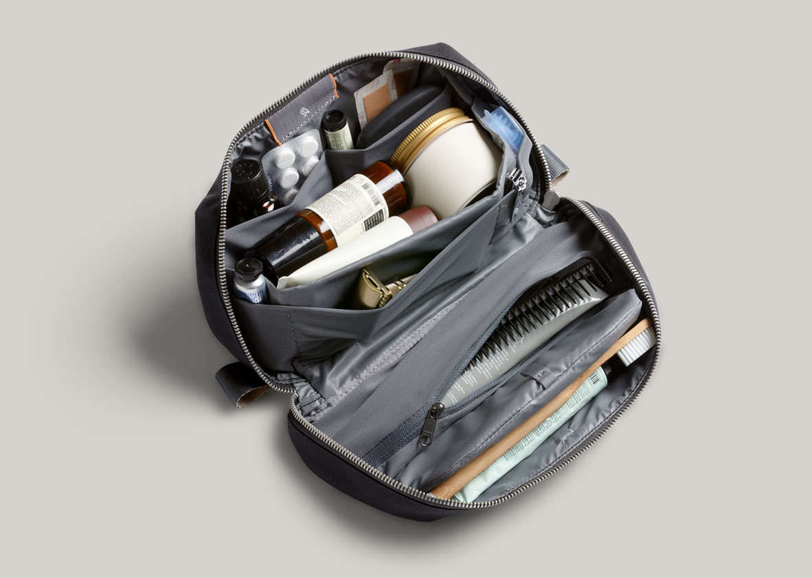 Toiletry Kit Plus | 大きめサイズのトラベルポーチ | ベルロイ