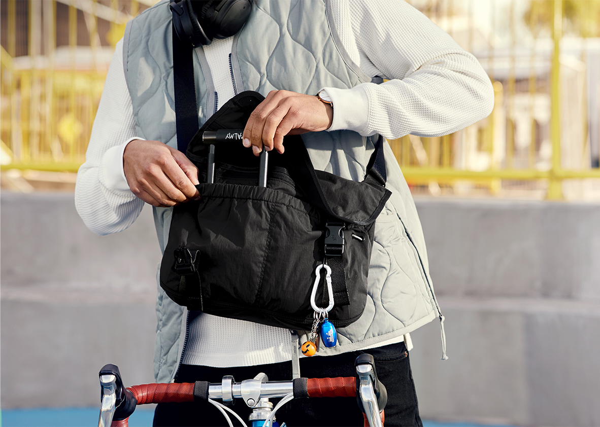Cinch Messenger 12L | Lightweight Everyday Side Bag | Bellroy