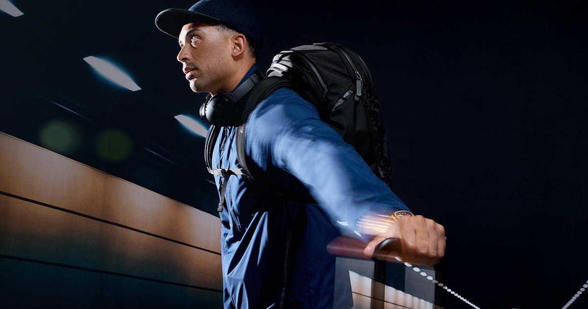 定7.4万 美品 ベルロイ 上位モデル Transit Plus 38Lネイビー Bellroy Transit Backpack Plus 38L Review | Pack Hacker